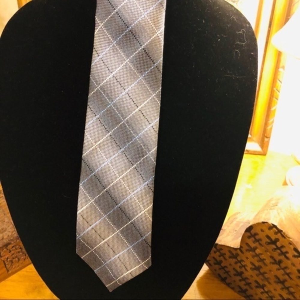 Retro Paris Silk Touch Hand Made Necktie Tie